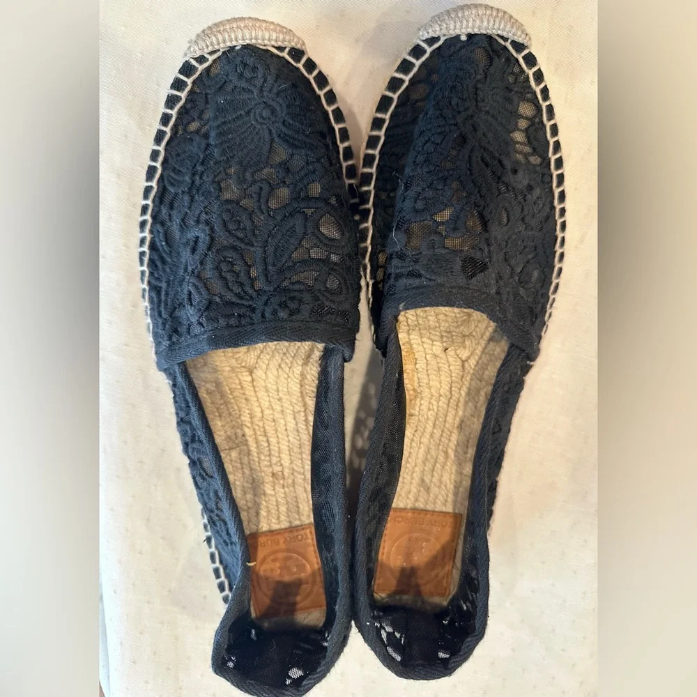 Tory Burch Jackie black crochet lace flat espadrilles Size 10 EUC